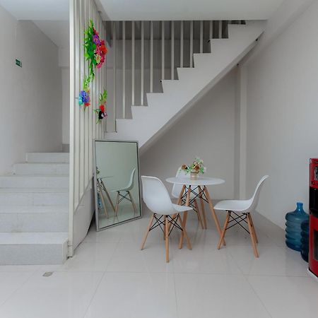Urbanview Hotel Priority Samarinda By Reddoorz Bagian luar foto