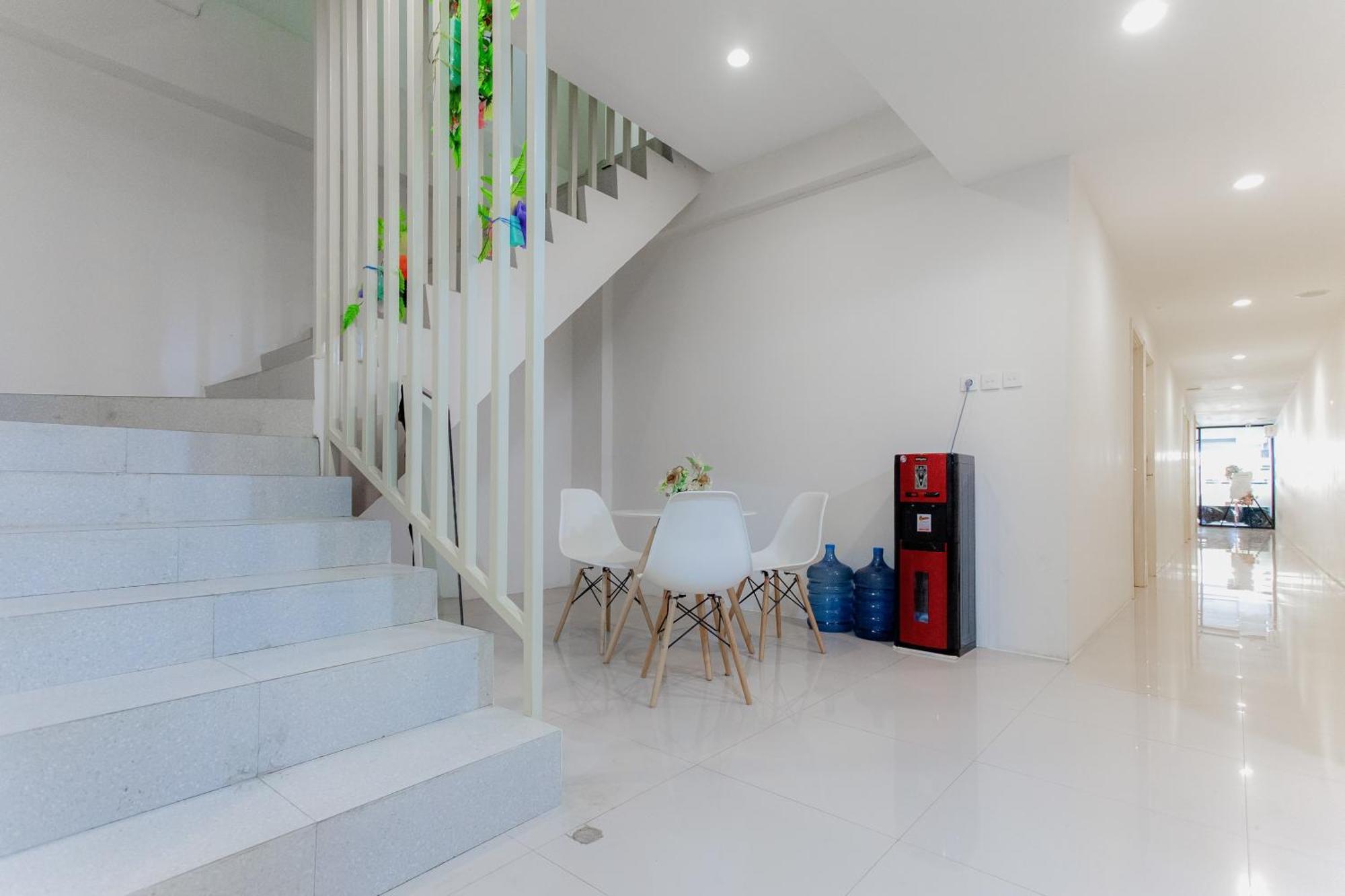 Urbanview Hotel Priority Samarinda By Reddoorz Bagian luar foto